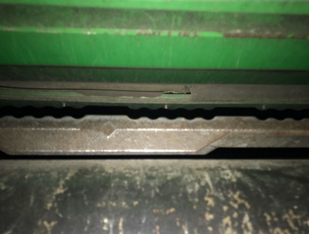 Oldtimer-Mähdrescher des Typs John Deere 9770 STS Bullet Rotor,  in Рівне (Bild 2)