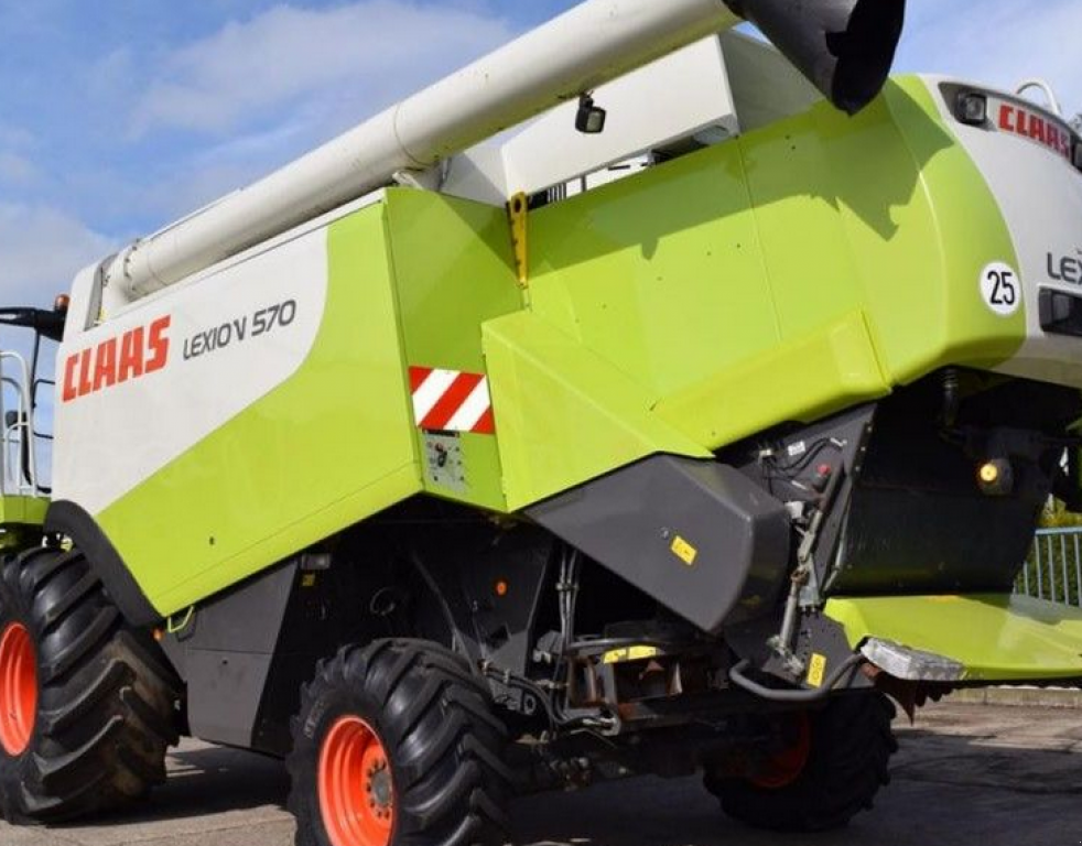 Oldtimer-Mähdrescher des Typs CLAAS Lexion 570, Neumaschine in Рівне (Bild 3)