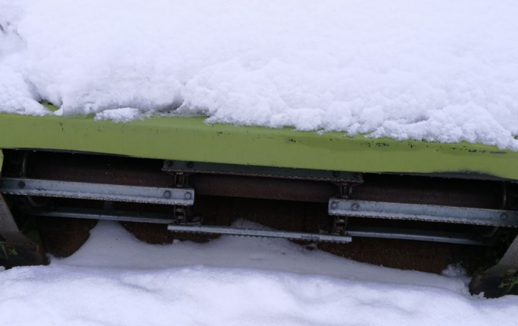 Oldtimer-Mähdrescher des Typs CLAAS Lexion 600 Terra-Track,  in Рівне (Bild 2)