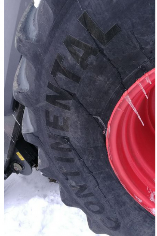 Oldtimer-Mähdrescher des Typs CLAAS Lexion 580+,  in Рівне (Bild 2)