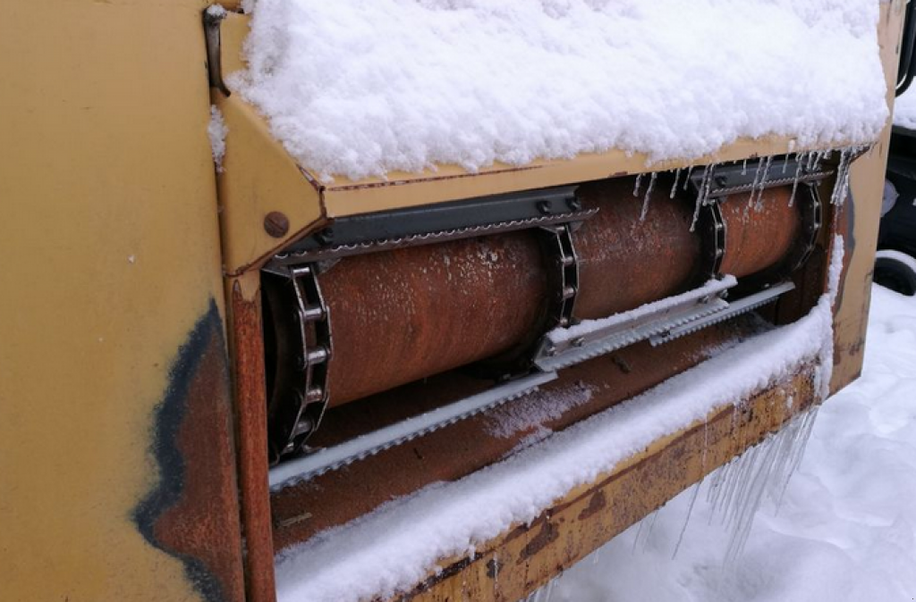 Oldtimer-Mähdrescher des Typs Caterpillar Lexion 570 R, Neumaschine in Рівне (Bild 6)