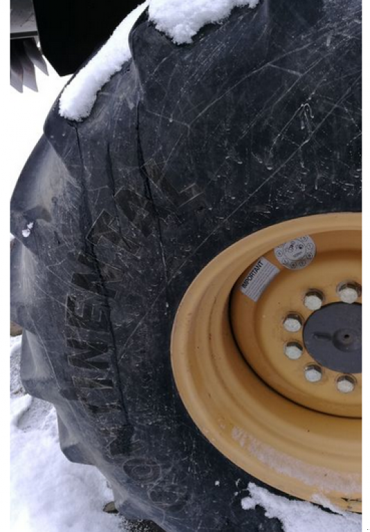 Oldtimer-Mähdrescher des Typs Caterpillar Lexion 570 R, Neumaschine in Рівне (Bild 4)