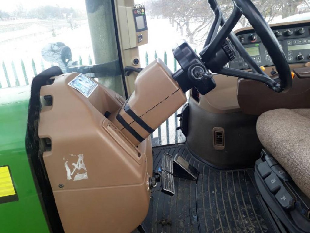 Oldtimer-Traktor des Typs John Deere 8520, Neumaschine in Луцьк (Bild 8)