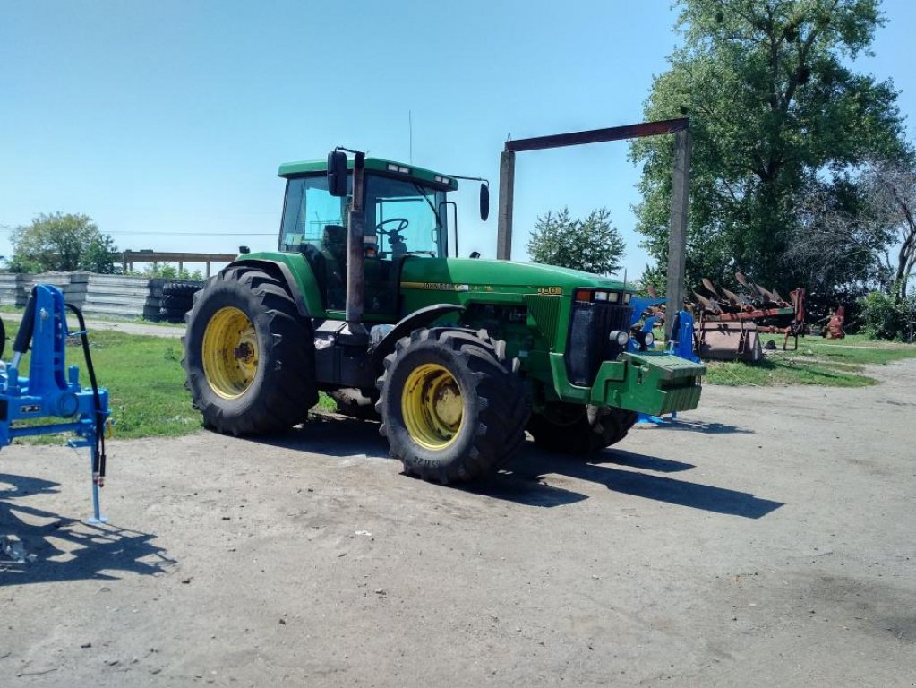 Oldtimer-Traktor des Typs John Deere 8300, Neumaschine in Не обрано (Bild 2)