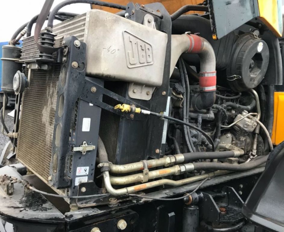 Oldtimer-Traktor des Typs JCB Fastrac 3230, Neumaschine in Ковель (Bild 2)