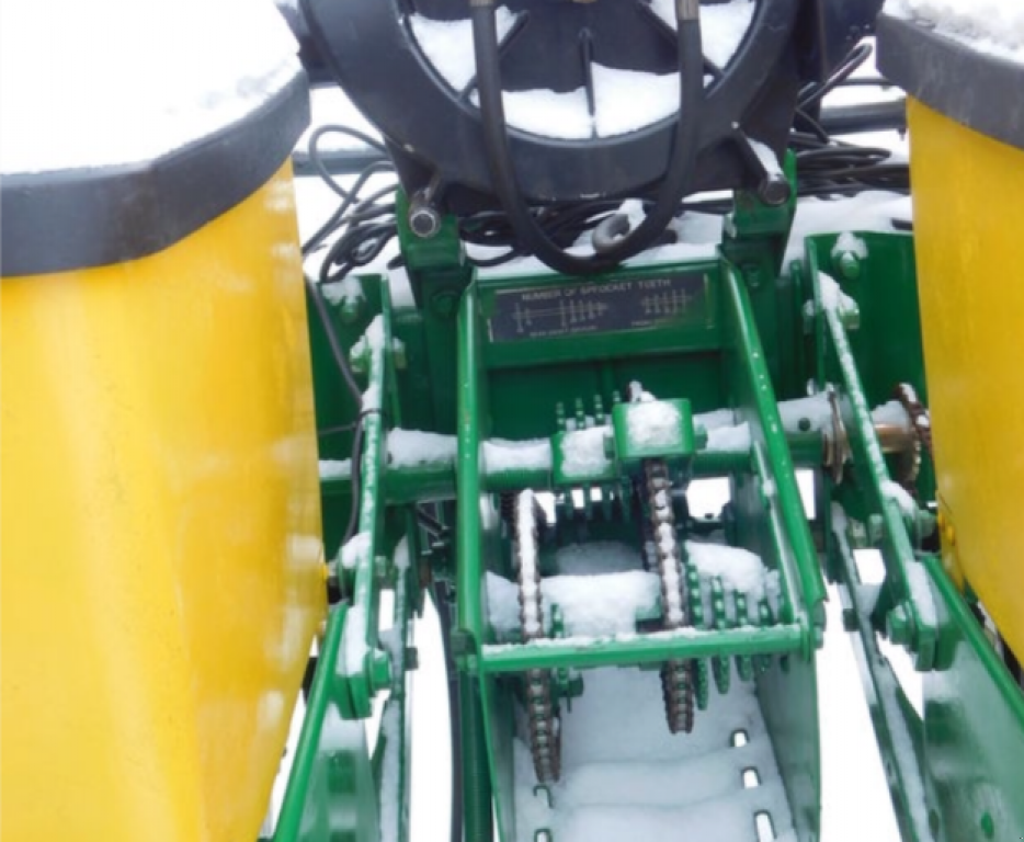 Gareeggenfelder des Typs John Deere 7200,  in Суми (Bild 2)