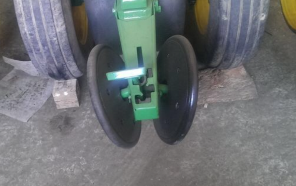 Gareeggenfelder des Typs John Deere 7200,  in Суми (Bild 7)