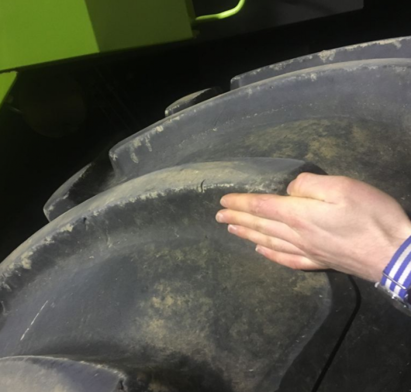 Oldtimer-Mähdrescher des Typs CLAAS Lexion 480, Neumaschine in Житомир (Bild 8)