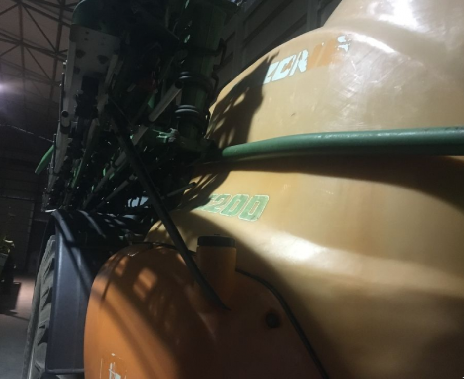 Weinbauspritze des Typs Amazone UX 5200,  in Житомир (Bild 4)