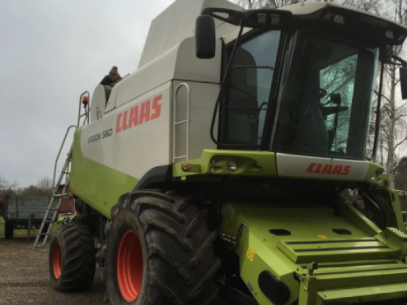 Oldtimer-Mähdrescher des Typs CLAAS Lexion 560, Neumaschine in Житомир (Bild 1)