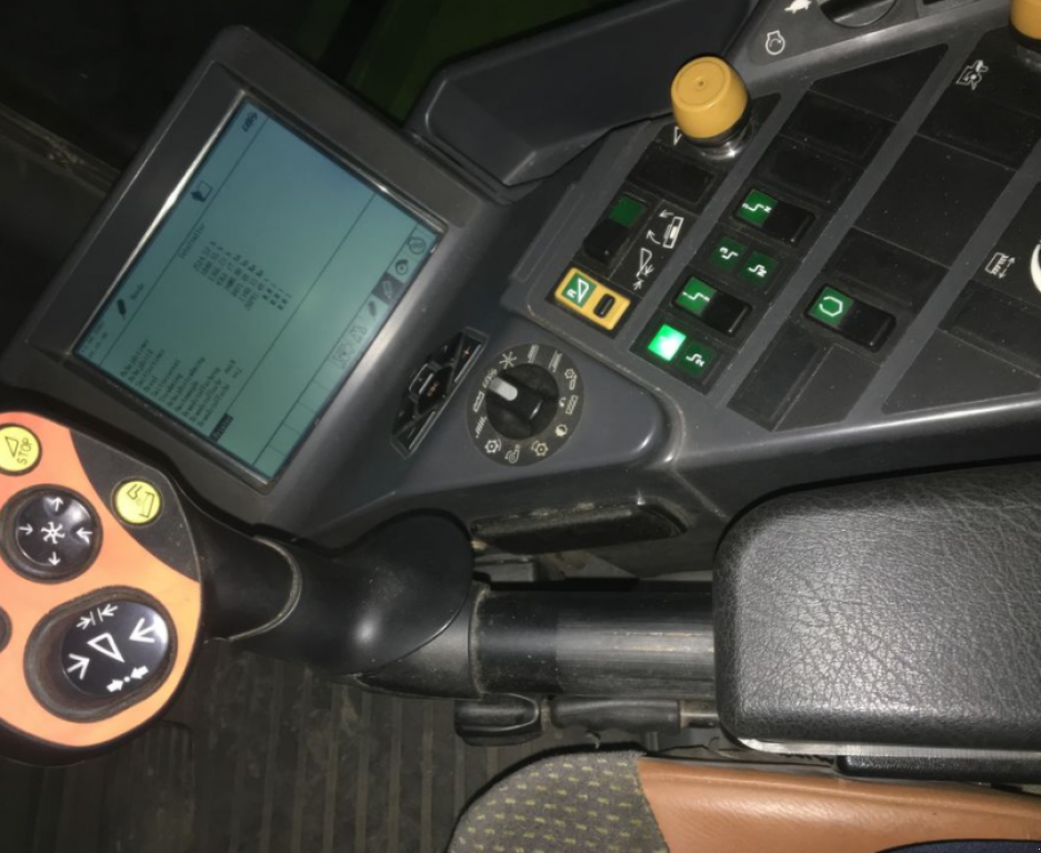 Oldtimer-Mähdrescher des Typs CLAAS Lexion 560, Neumaschine in Житомир (Bild 10)