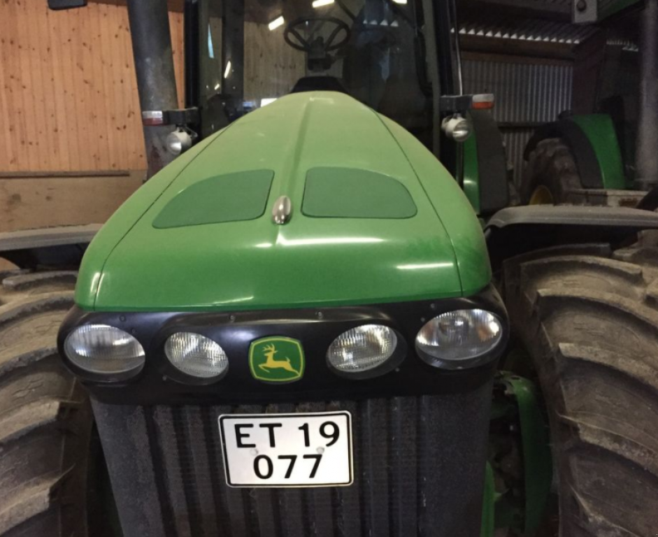 Oldtimer-Traktor des Typs John Deere 8520, Neumaschine in Житомир (Bild 3)