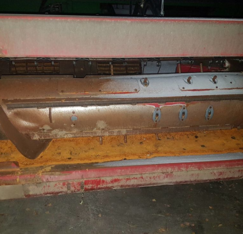 Oldtimer-Mähdrescher des Typs Case IH Axial Flow 8010, Neumaschine in Житомир (Bild 9)