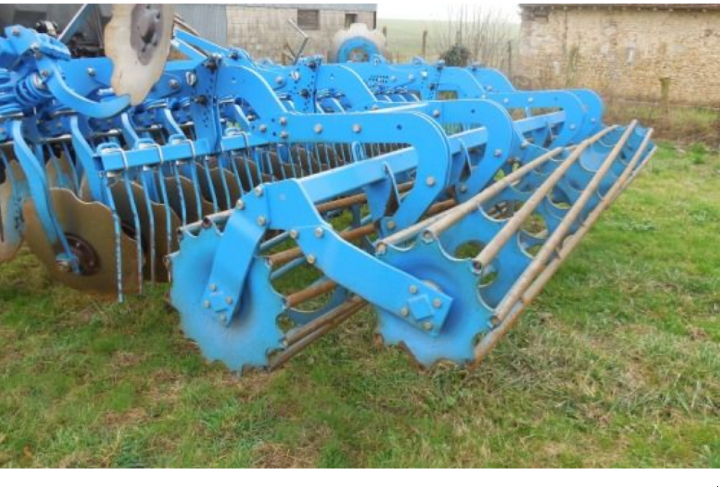 Wiesenegge des Typs Lemken Rubin 9/400,  in Київ (Bild 7)