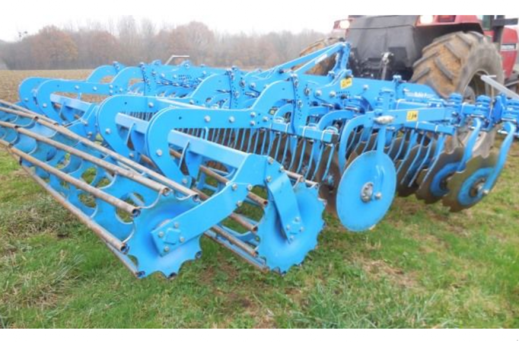 Wiesenegge des Typs Lemken Rubin 9/400,  in Київ (Bild 1)