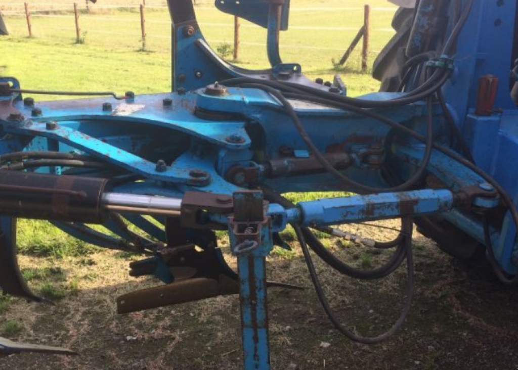 Scheibenpflug des Typs Lemken EurOpal 9,  in Київ (Bild 4)