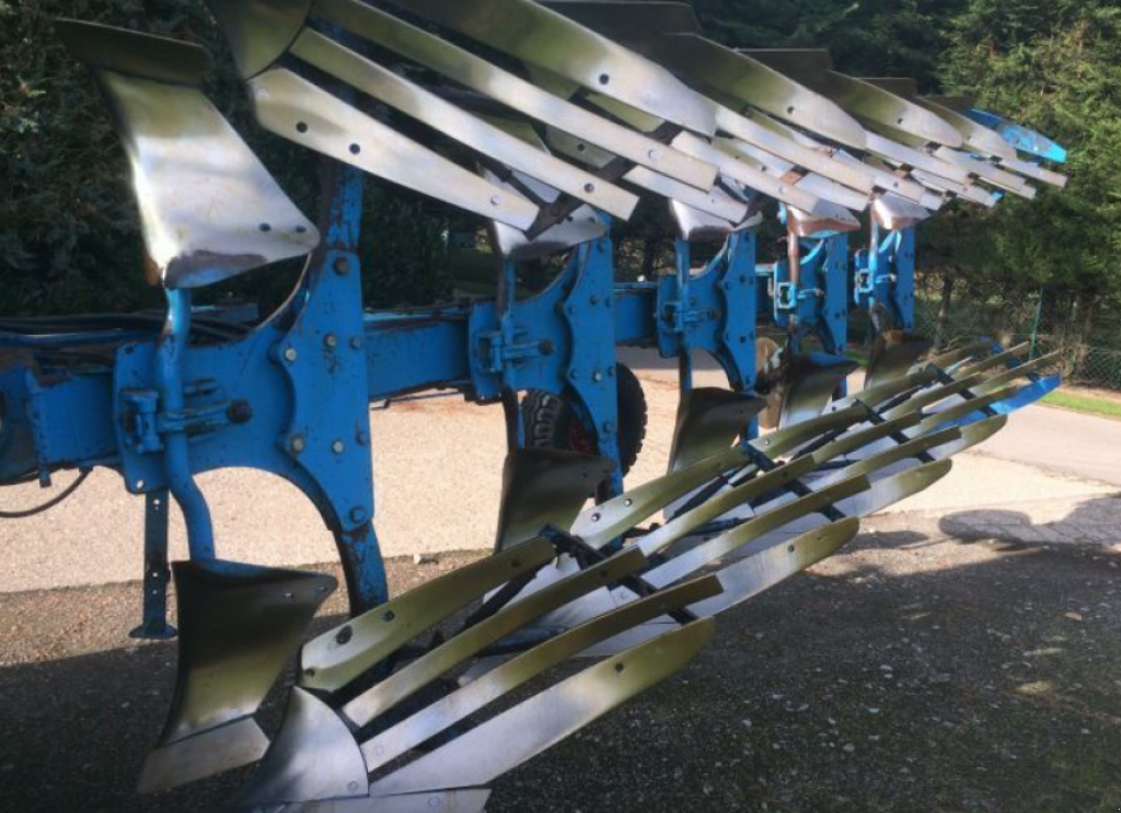 Scheibenpflug des Typs Lemken EurOpal 9,  in Київ (Bild 1)