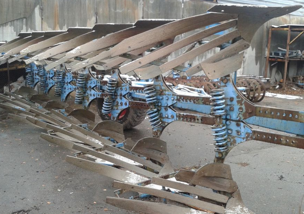 Scheibenpflug des Typs Lemken Euro Diamant 6+1,  in Київ (Bild 2)