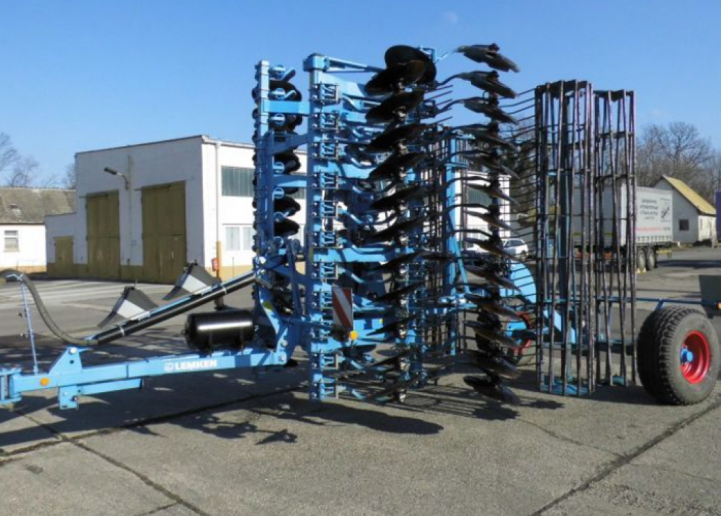 Wiesenegge des Typs Lemken Rubin 9/600 KUA,  in Київ (Bild 1)