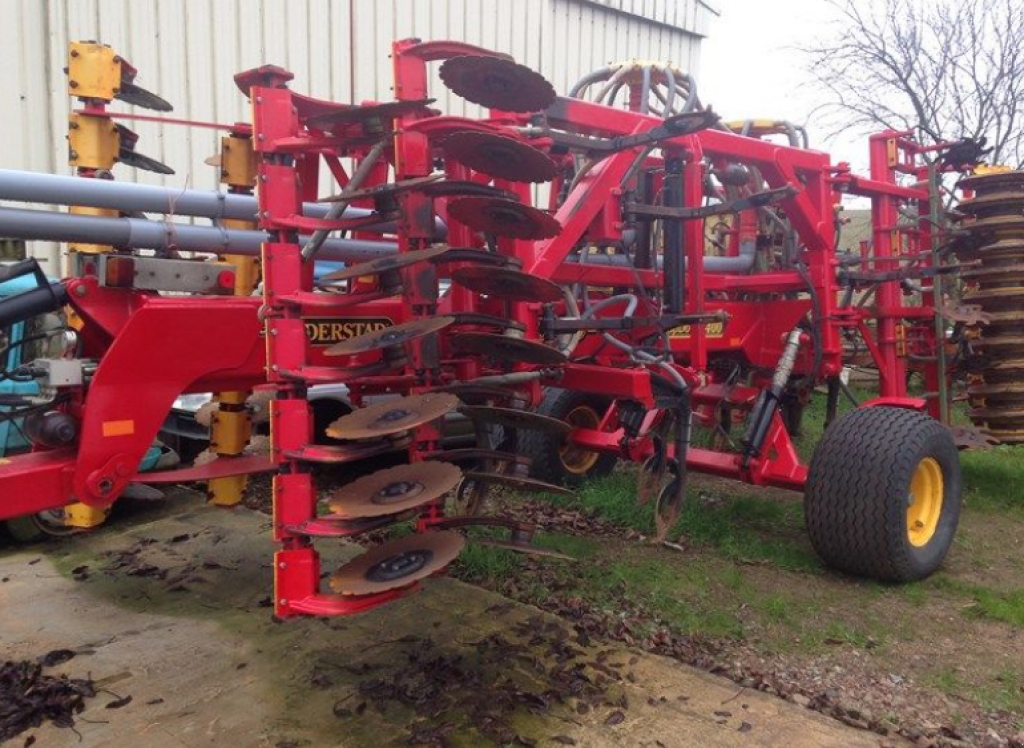 Kartoffelpflegetechnik des Typs Väderstad TopDown 400,  in Київ (Bild 1)