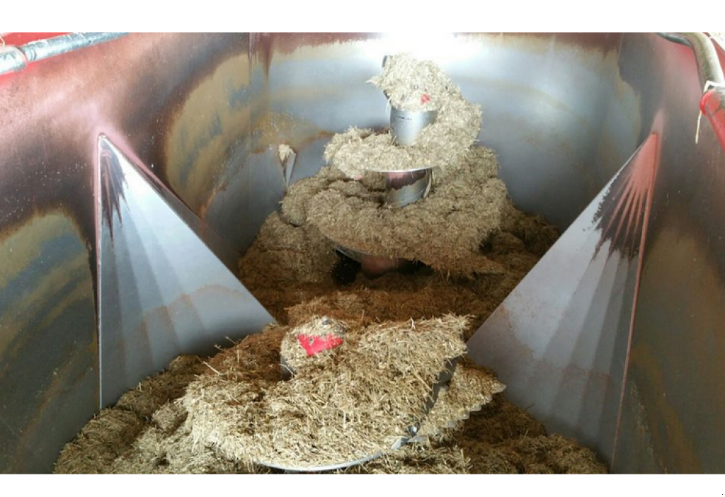 Selbstfahrer Futtermischwagen des Typs Trioliet Solomix 2 2000,  in Київ (Bild 4)