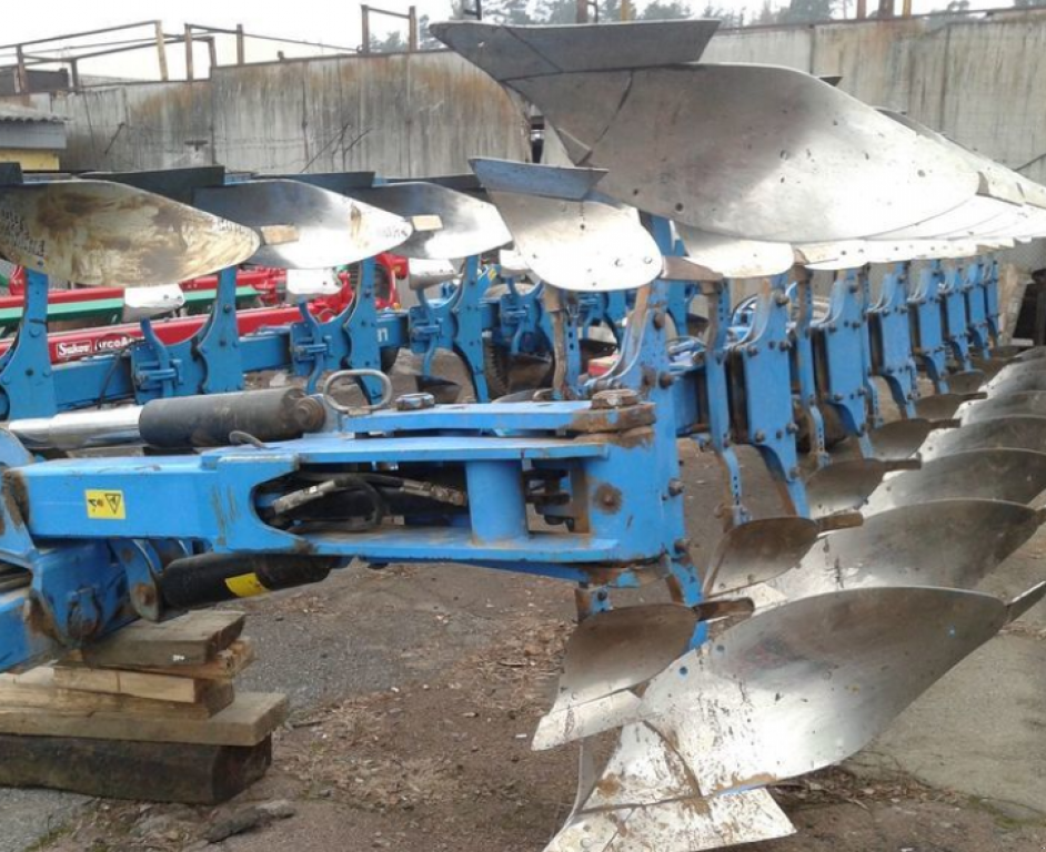 Scheibenpflug des Typs Lemken Vari Diamant 8,  in Київ (Bild 2)