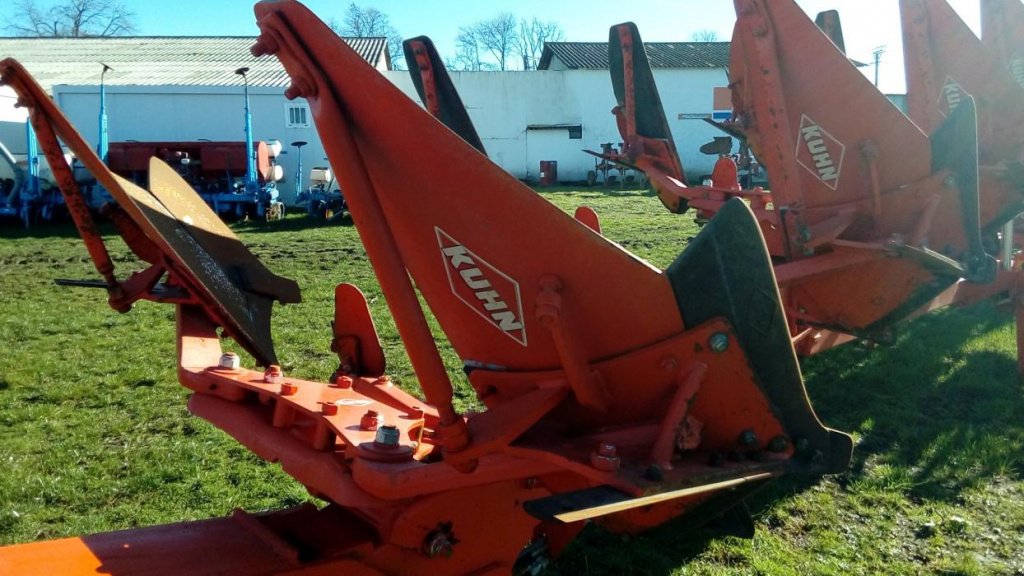 Scheibenpflug des Typs Nordsten Challenger 8,  in Київ (Bild 10)