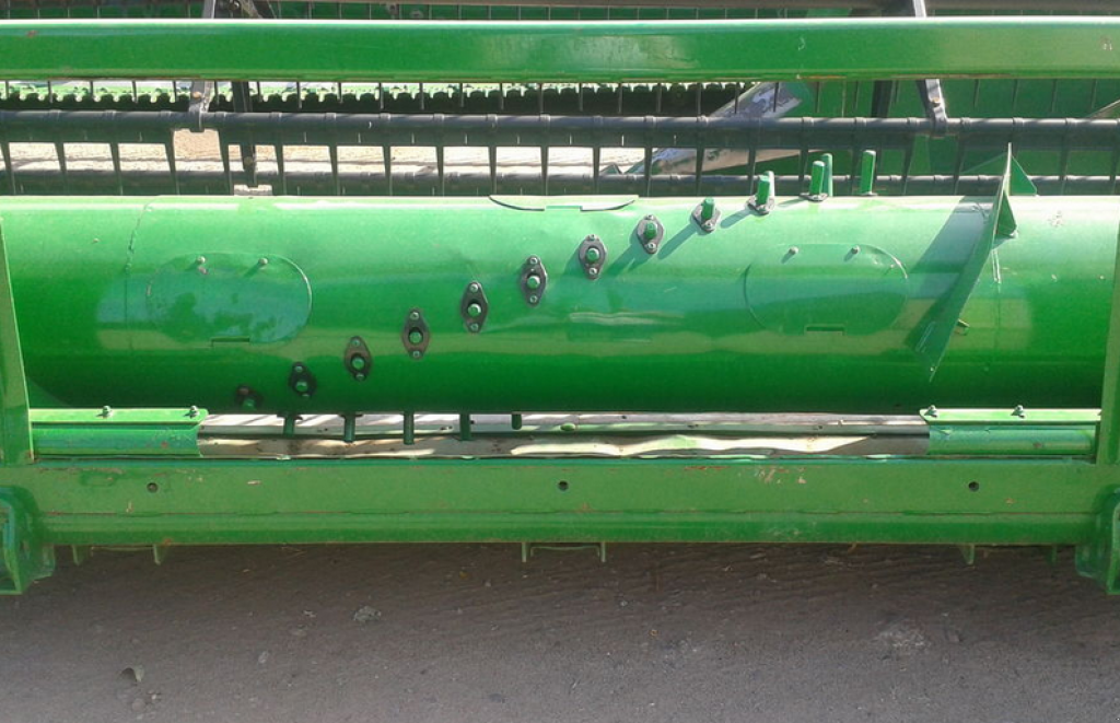 Schneidwerk des Typs John Deere 925F,  in Сливине (Bild 4)
