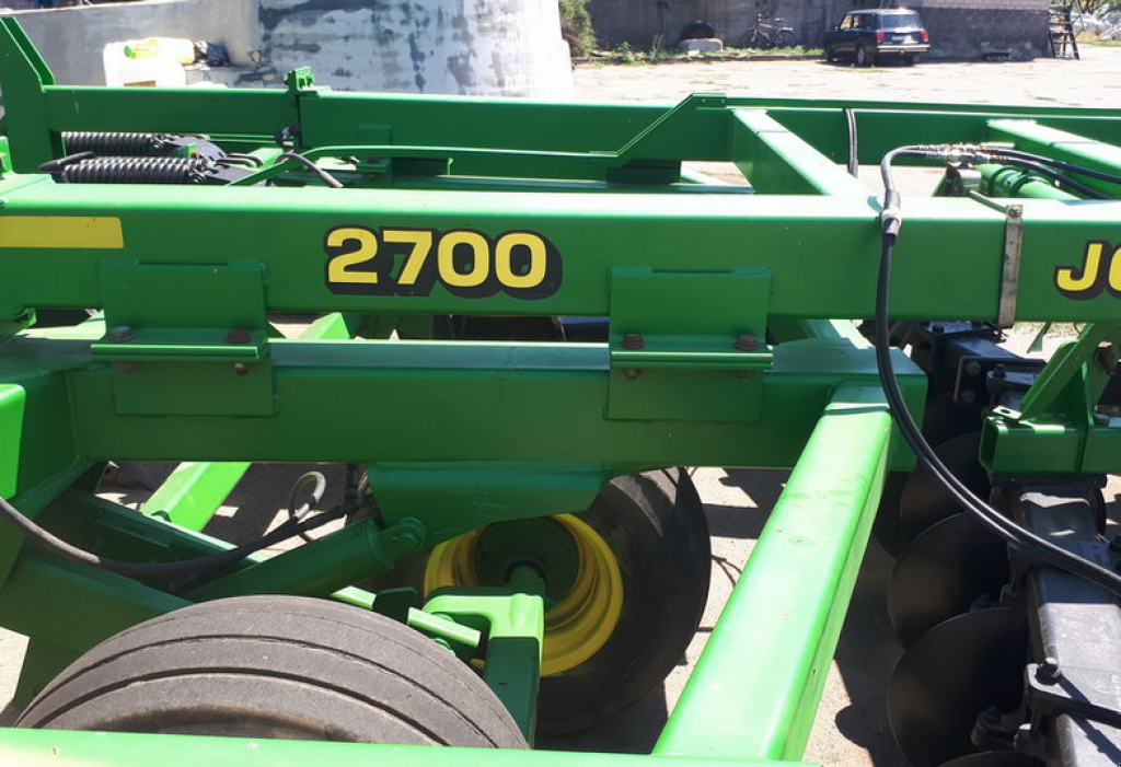 Spatenpflug des Typs John Deere 2700,  in Сливине (Bild 2)
