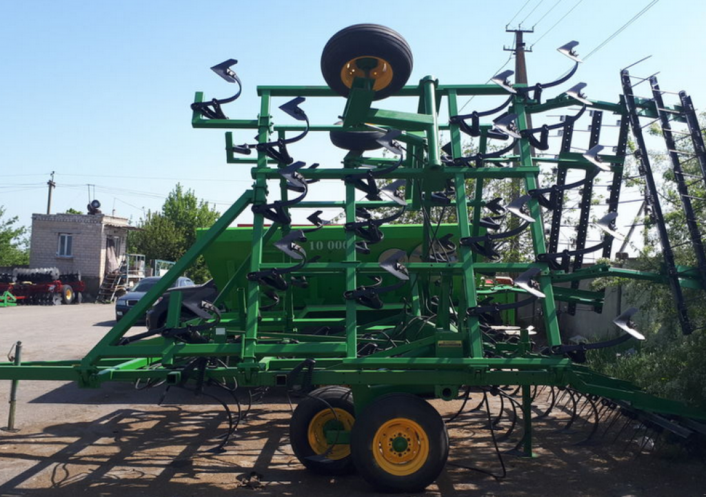 Kartoffelpflegetechnik des Typs John Deere 960,  in Сливине (Bild 2)