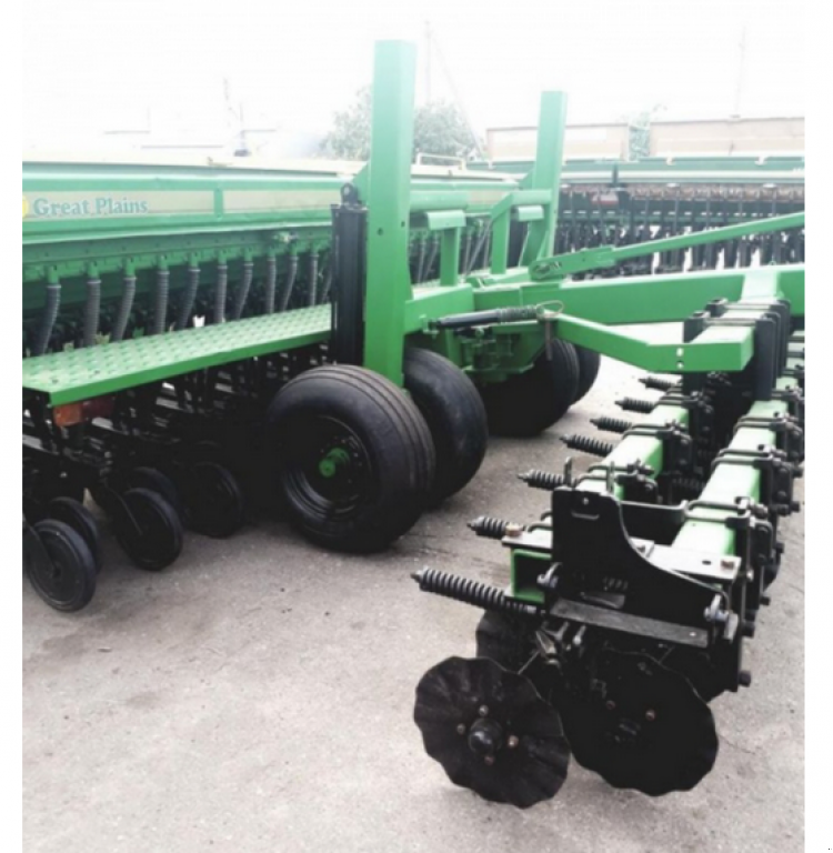 Direktsaatmaschine des Typs Great Plains CPH-1500,  in Сливине (Bild 1)