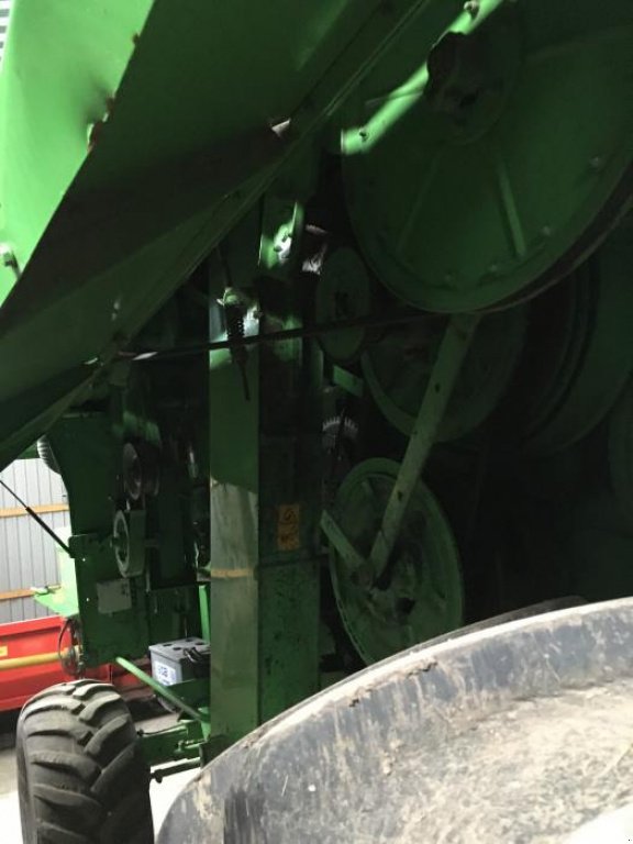 Oldtimer-Mähdrescher des Typs Same 5690 HTS, Neumaschine in Га́йворон  (Bild 2)