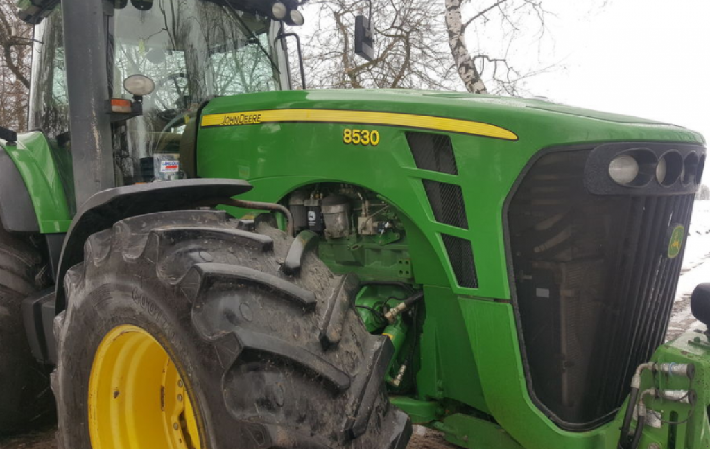 Oldtimer-Traktor des Typs John Deere 8530, Neumaschine in Тернопіль (Bild 5)