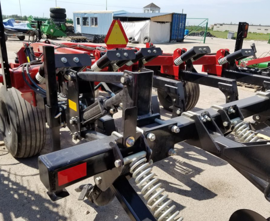 Spatenpflug des Typs Case IH Ecolo Tiger 530,  in Кіровоград (Bild 3)