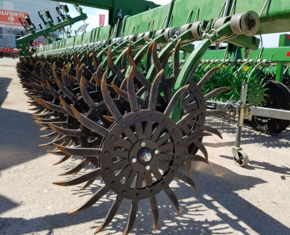 Wiesenegge des Typs John Deere 400,  in Кіровоград (Bild 3)