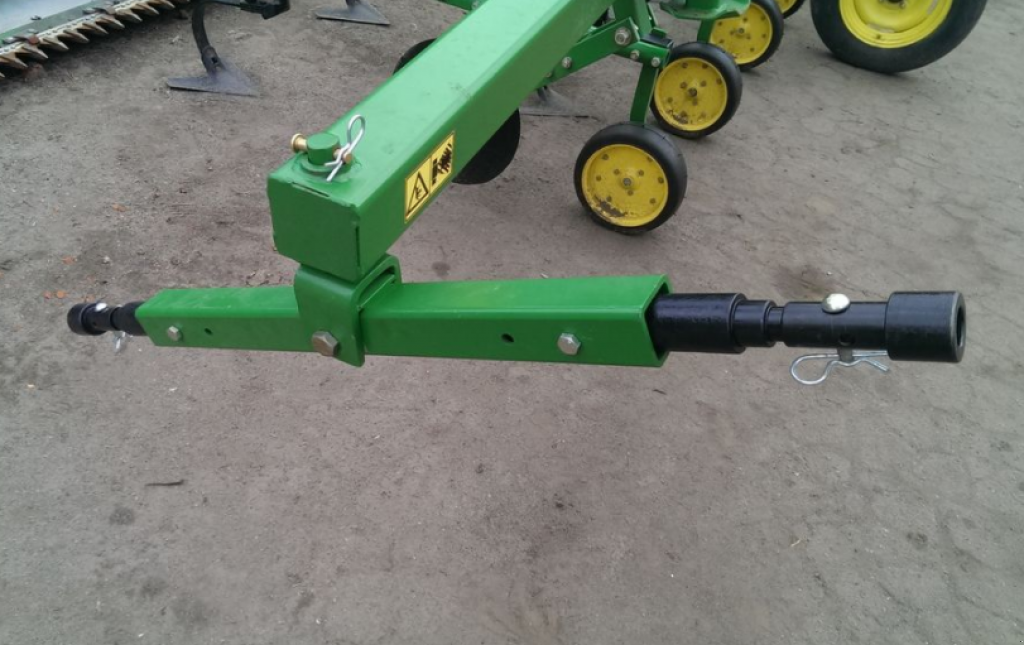 Kartoffelpflegetechnik des Typs John Deere 825,  in Кіровоград (Bild 3)