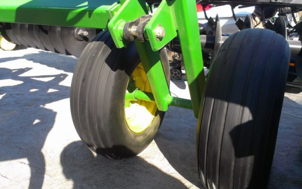 Spatenpflug des Typs John Deere 510,  in Кіровоград (Bild 3)