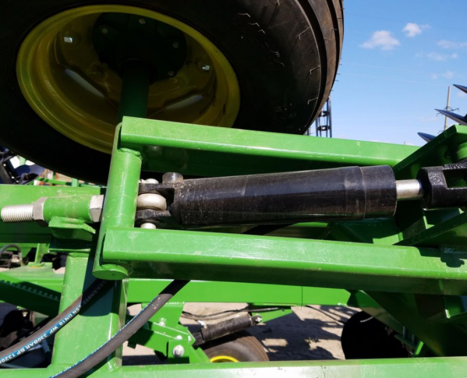 Wiesenegge des Typs John Deere 630,  in Кіровоград (Bild 4)