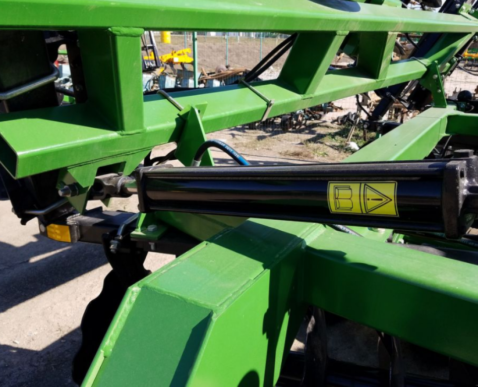 Wiesenegge des Typs John Deere 630,  in Кіровоград (Bild 5)