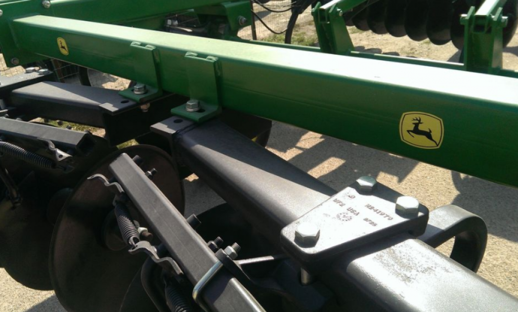 Spatenpflug des Typs John Deere 510,  in Кіровоград (Bild 6)