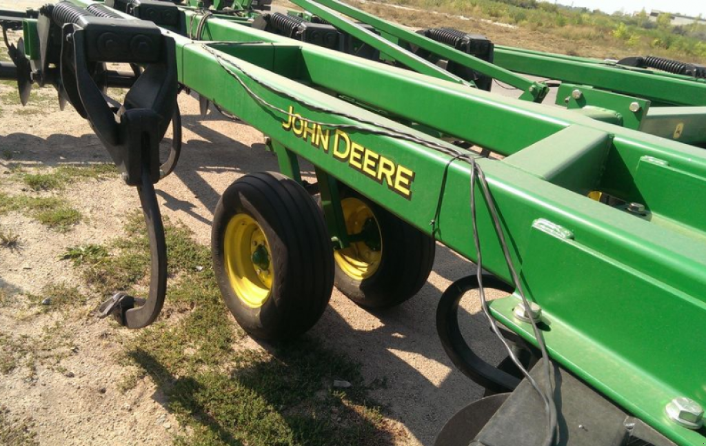 Spatenpflug des Typs John Deere 510,  in Кіровоград (Bild 4)