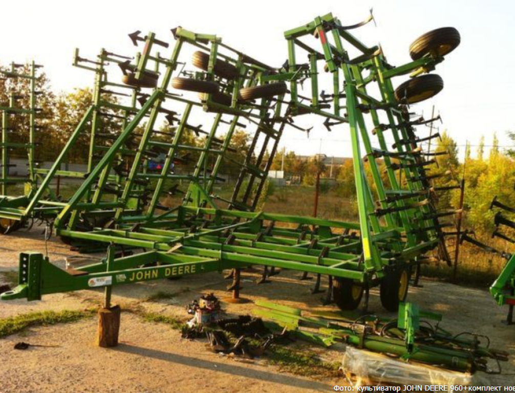 Kartoffelpflegetechnik des Typs John Deere 960,  in Кіровоград (Bild 6)