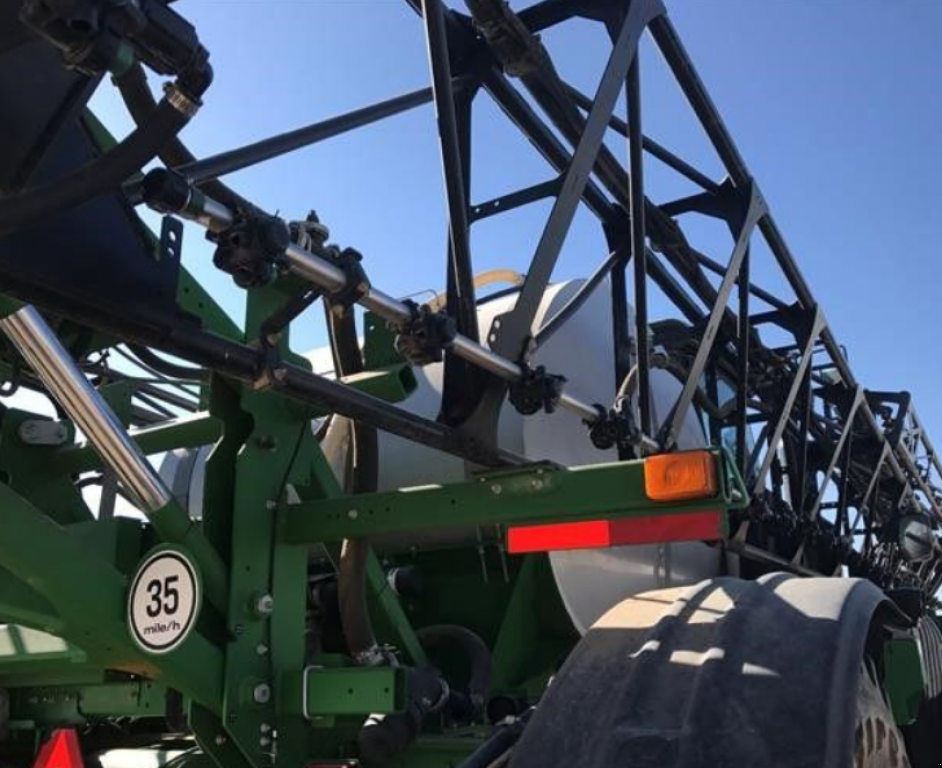 Selbstfahrspritze des Typs John Deere 4940,  in Кіровоград (Bild 8)