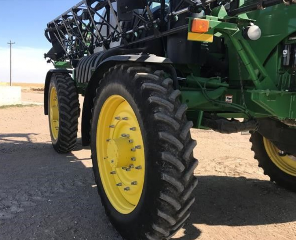 Selbstfahrspritze des Typs John Deere 4940,  in Кіровоград (Bild 2)