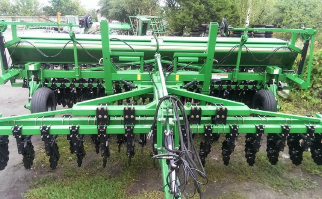 Direktsaatmaschine des Typs Great Plains CPH-2000,  in Кіровоград (Bild 4)