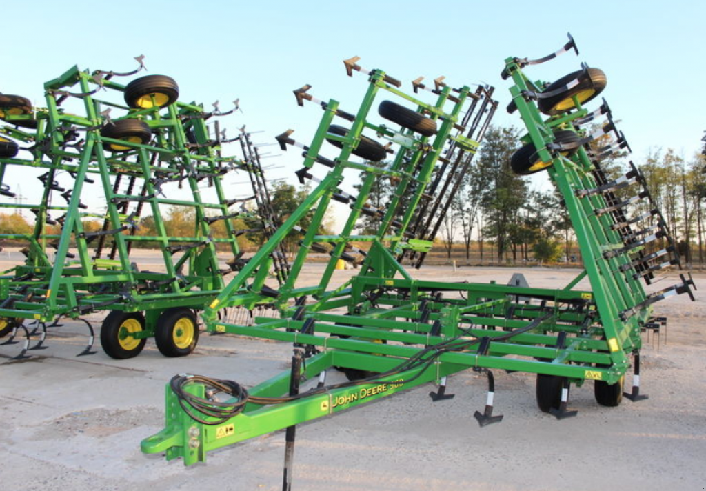 Kartoffelpflegetechnik des Typs John Deere 960,  in Кіровоград (Bild 4)