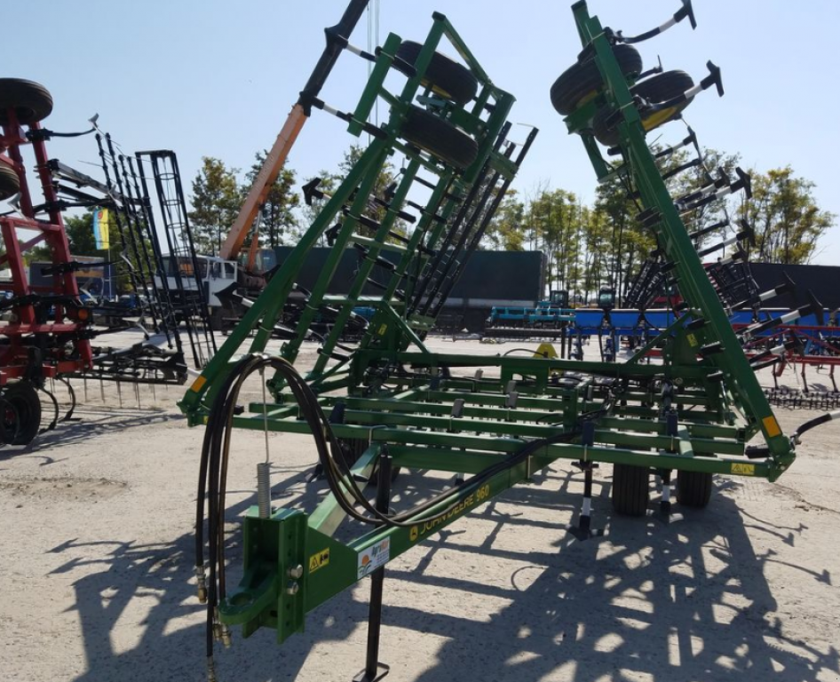 Kartoffelpflegetechnik des Typs John Deere 960,  in Кіровоград (Bild 1)