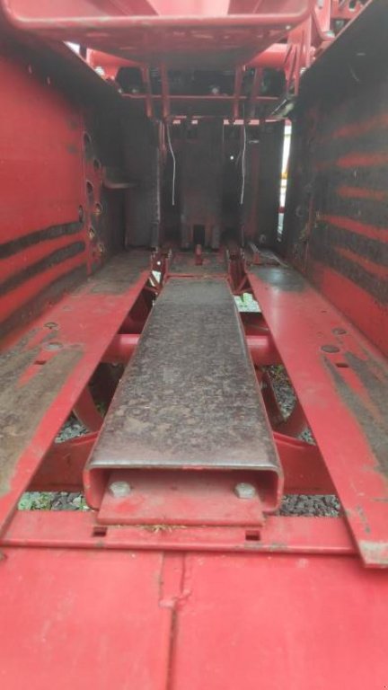 Hochdruckpresse des Typs FAMAROL Z-511,  in Рівне (Bild 12)