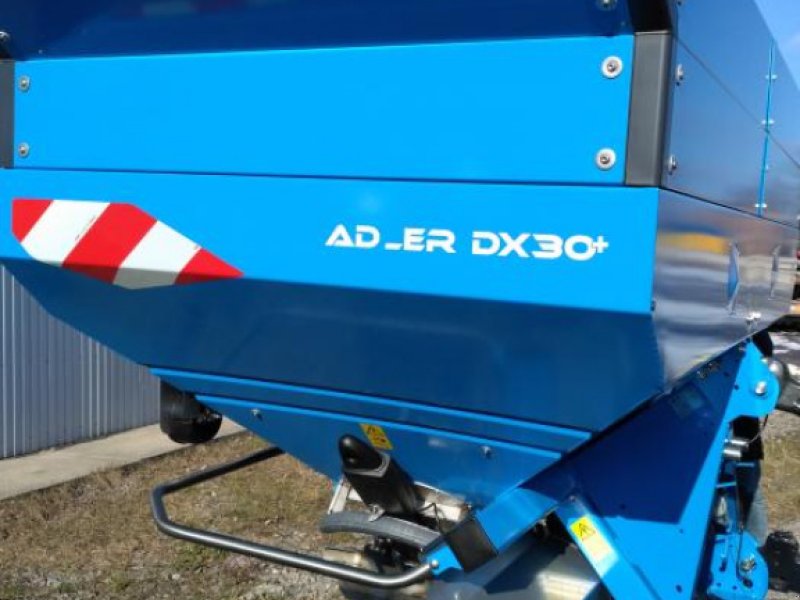 Sandstreuer & Salzstreuer des Typs Sulky DX30,  in Пролиски (Bild 1)