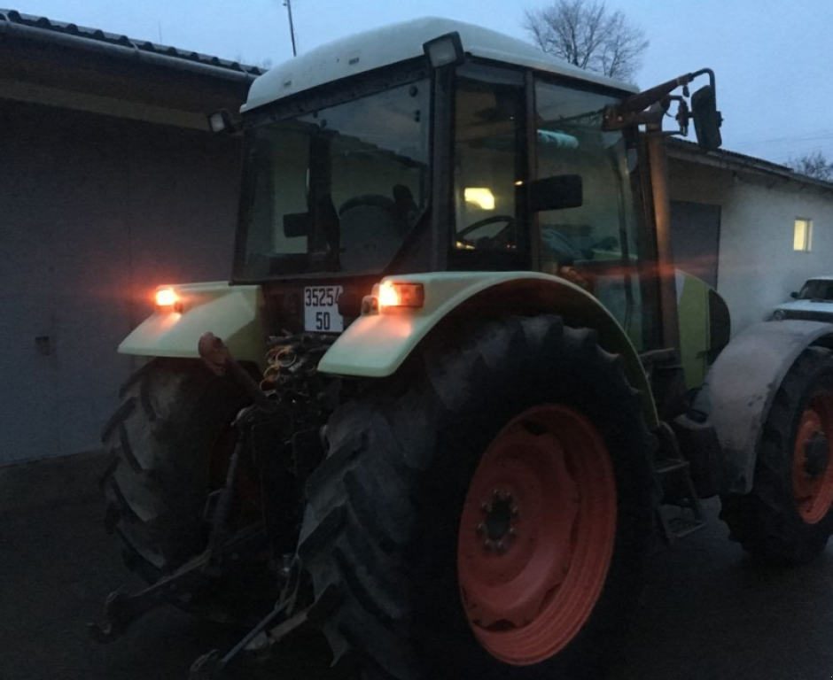 Oldtimer-Traktor des Typs CLAAS Celtis 456 RX,  in Теплик (Bild 8)